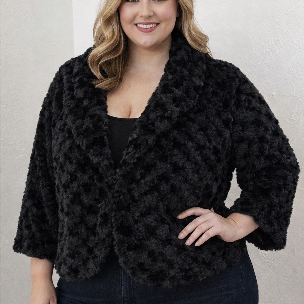Haani Women’s Faux Fur Cropped Black Jacket Shrug Bolero 2X